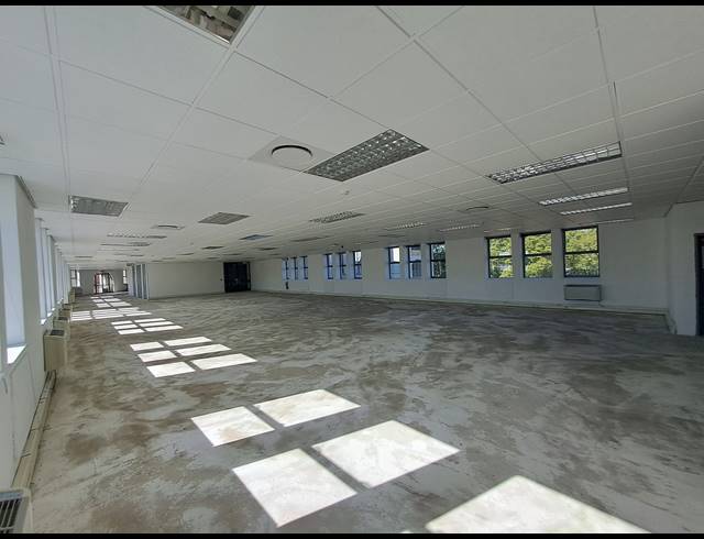 1,575M² OFFICE TO LET IN ILLOVO